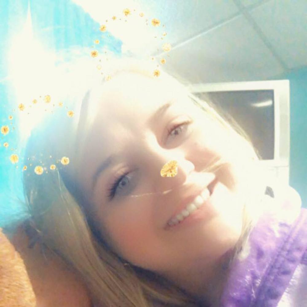 Meet your Posher, Alyssa